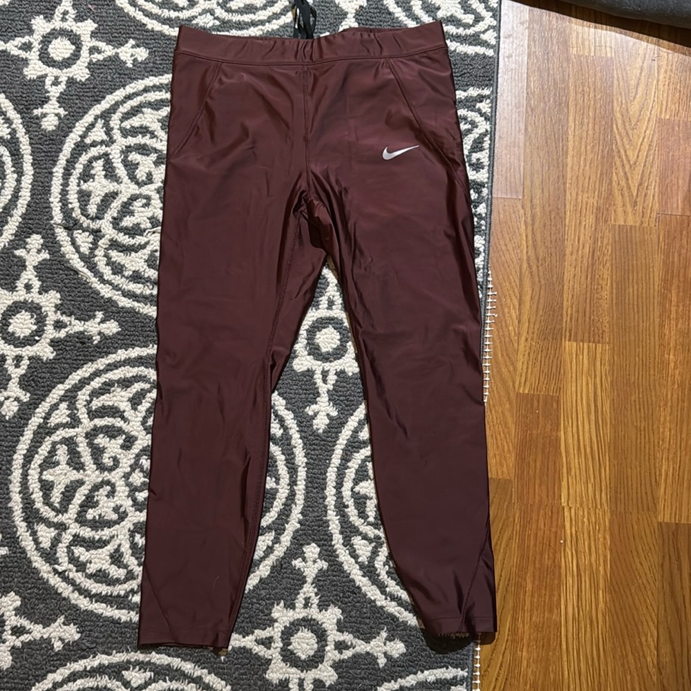 Nike run capri dri fit leggings